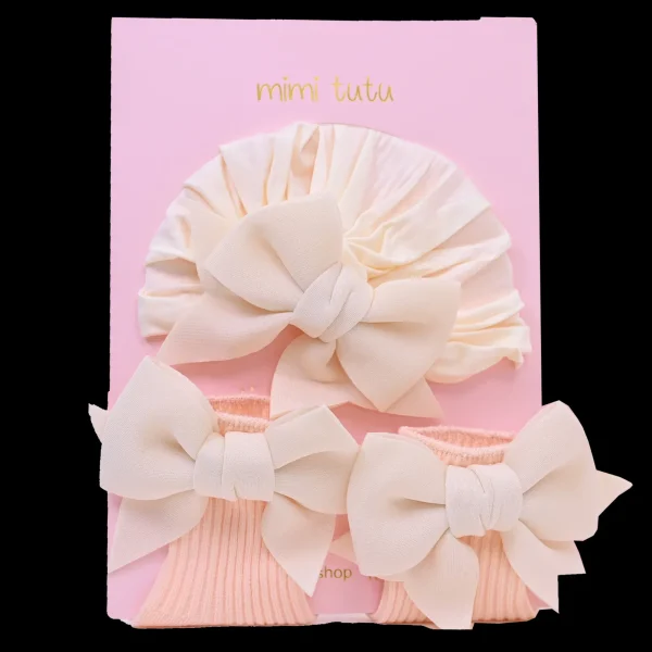 Ivory Bow Pink Sock Gift Set